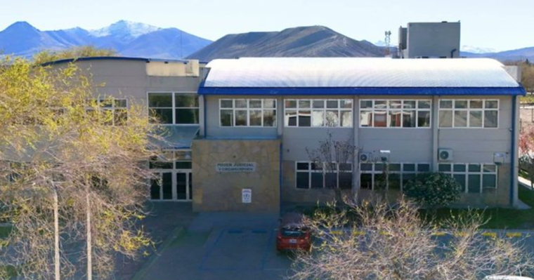 La fiscalía apelará la decisión de que el acusado siga en libertad luego de atacar a su novia.