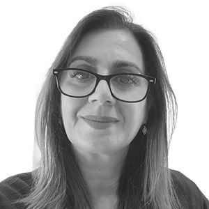 Gabriela Yalangozian.jpg