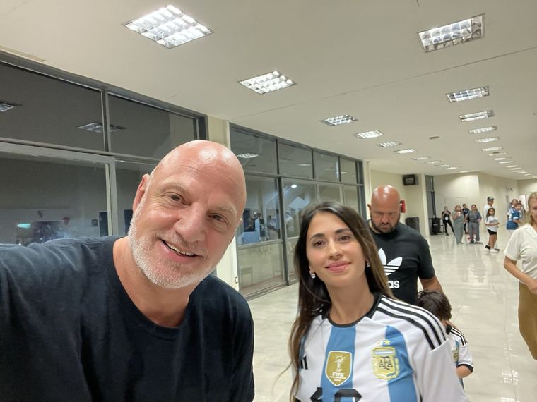 Daniel Cassia y Antonela Rocuzzo Foto: Twitter @CassiaPolitico