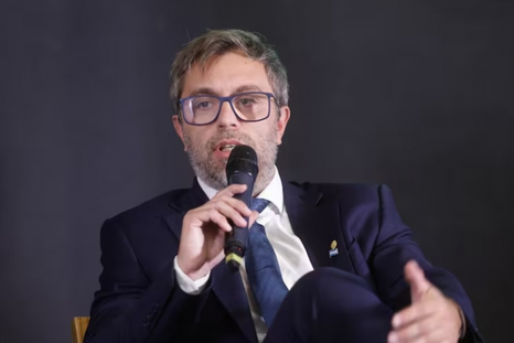 El director del Banco Central, Federico Furiase, habló sobre el apoyo de Donald Trump a Javier Milei. El director del Banco Central, Federico Furiase, habló sobre el apoyo de Donald Trump a Javier Milei.