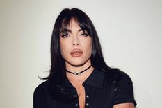 Mirá el look de Emilia Attias.