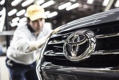 video: toyota argentina produce una hilux cada 87 segundos