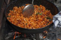 Migas manchegas con panceta Una receta clásica de España para hacer en pocos pasos. Foto: Shutterstock