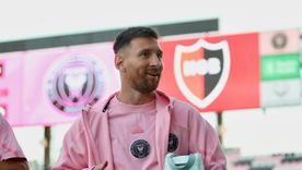 En Rosario confirman que harán gestiones para que Messi se vista de rojinegro. Foto: Newells En Rosario confirman que harán gestiones para que Messi se vista de rojinegro. Foto: Newells