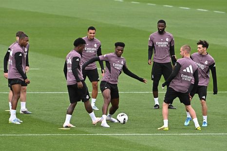 El Real Madrid mantiene a Tchouaméni pese a la sanción disciplinaria. El Real Madrid mantiene a Tchouaméni pese a la sanción disciplinaria.