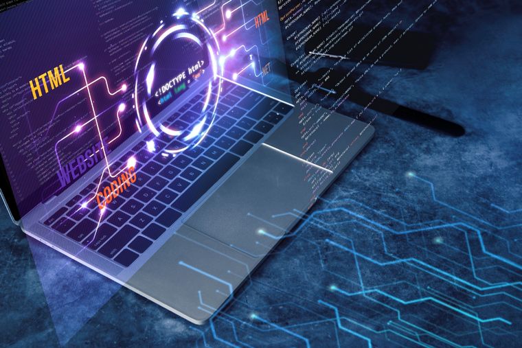 Los dispositivos móviles contienen una amplia gama de información. Foto: Freepick