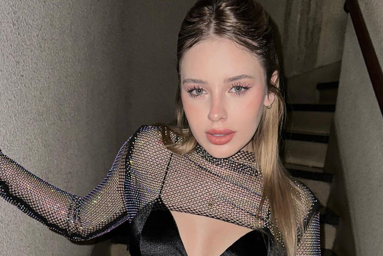 Este fue el llamativo look de Coty Romero de Gran Hermano. Foto: INSTAGRAM @cotyrommero