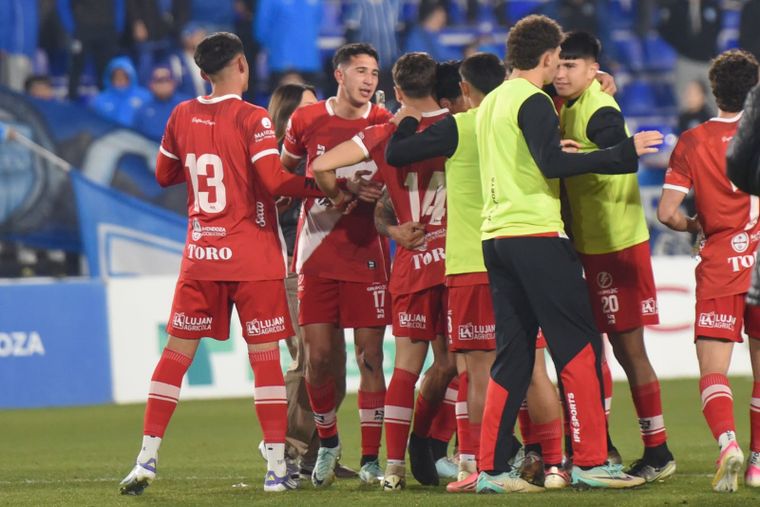 El Deportivo Maipú supo aprovechar su momento y se quedó con los tres puntos.