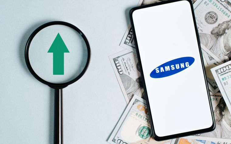 El aumento de costos impactará en los nuevos teléfonos de Samsung.