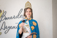 Valentina Rosales presentó su propio vino. Valentina Rosales presentó su propio vino.