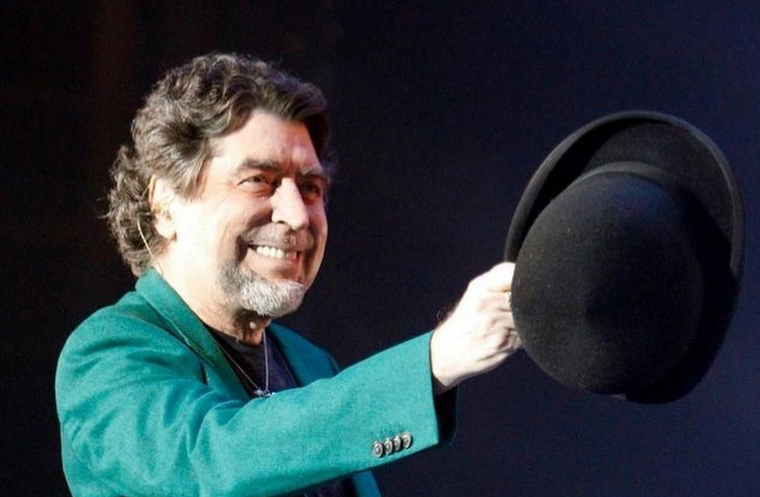 Joaquín Sabina está preparando una gira el continente y Argentina podría ser una de las locaciones.