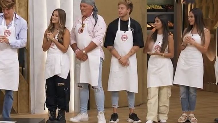 La visita de los ex Gran Hermano a MasterChef Argentina Foto: Captura TV