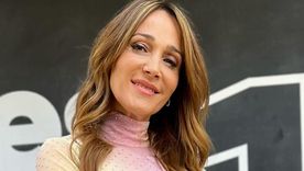 La falda cuadrillé es la prenda que necesitas esta temporada según Vero Lozano Foto: Instagram