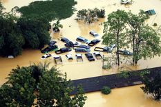 Muchas lluvias en Tailandia trajeron inundaciones severas y muertos. Foto Efe