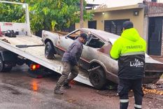 Autos abandonados en Luján de Cuyo.
