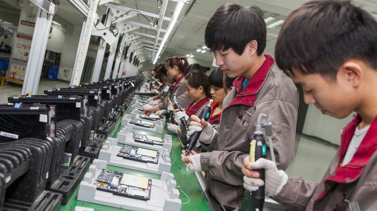 Apple mudó su producción a China a inicios de los 2000.