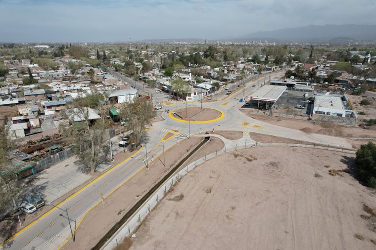 Se espera que dentro de tres meses se pueda cruzar desde Mitre a Los Pescadores. Foto: Prensa Gobierno de Mendoza