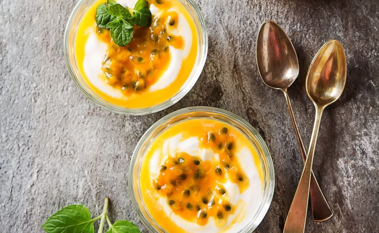 Mousse de maracuyá Una receta simple y deliciosa para hacer en pocos pasos. Foto: Shutterstock