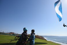 Los vuelos en parapente son una de las actividades extremas que se pueden hacer en la costa de Chile. Foto: Marcos García/MDZ
