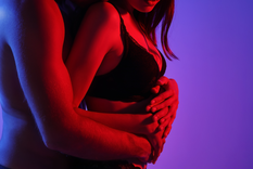 Si un amigo o amigas es infiel a su pareja, ¿yo también voy a serlo? Esto dice la ciencia.