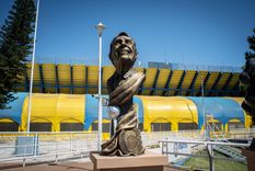 Russo fue homenajeado con un busto en el Gigante de Arroyito.