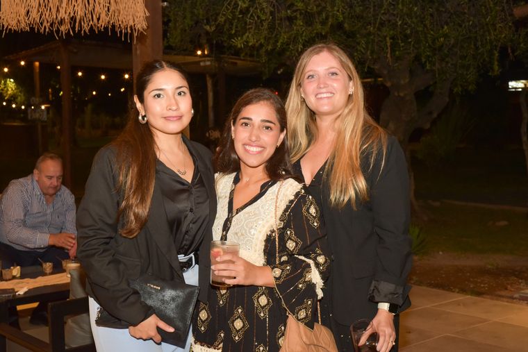 Gisela Silvera, Valentina Gómez y Inés Mosquera. Gisela Silvera, Valentina Gómez y Inés Mosquera.