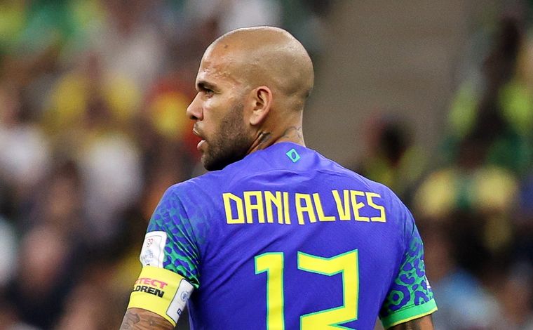 Dani Alves contrató un estudio de abogados que trabajó con Lionel Messi. Foto: EFE