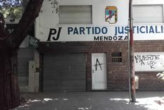 La sede del PJ en la calle San Lorenzo fue vandalizada en varias oportunidades Foto: Facebook Guilermo Carmona