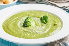 muy sano y en 4 pasos, disfruta una rica sopa de brocoli