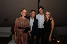 Fabiana Calleja, el gobernador Rodolfo Suarez, Martín Lousteau y Carla Peterson. ¡No te pierdas la galería de fotos al final de la nota! Foto: Alfredo Ponce - MDZ