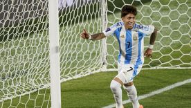 Carrizo es producto de la FáVrica de Vélez y está a punto de hacer historia con la Selección Sub 20. Carrizo es producto de la FáVrica de Vélez y está a punto de hacer historia con la Selección Sub 20.