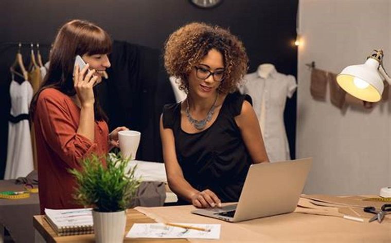 El mundo de las ventas ha sido configurado tradicionalmente bajo esta cultura de “clubde hombres”. Foto: Foto: Youtube