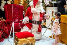 papa noel se vacuno y puede viajar por el mundo sin restriccion alguna