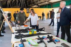sabina frederic afirmo que hay pruebas que confirman el envio de material belico a bolivia