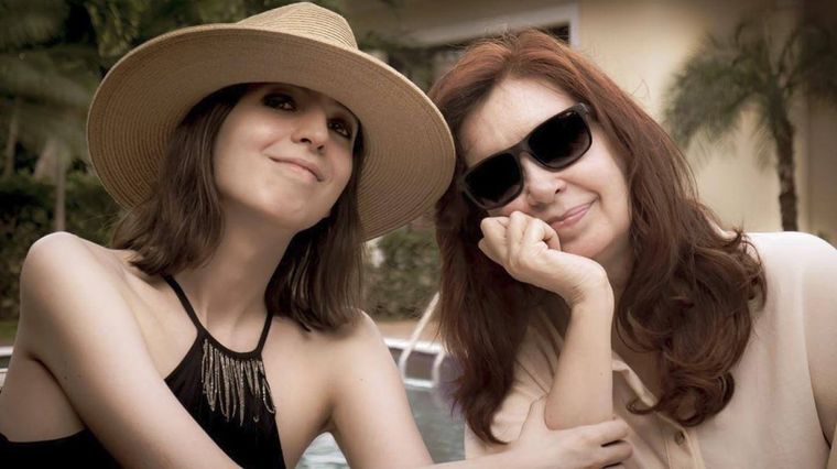 Florencia Kirchner y Cristina Fernández Foto: Archivo