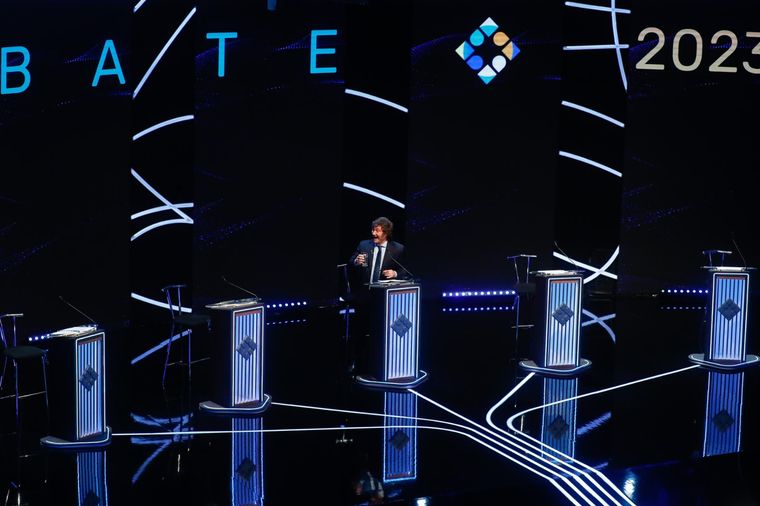 Con Javier Milei como protagonista central, las elecciones son las de mayor incertidumbre en mucho tiempo Foto: EFE