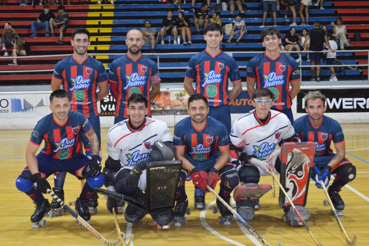 Arrancó el tradicional Vendimia de hockey sobre patines en Talleres. Foto: Andes Talleres Hockey