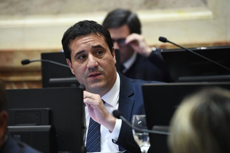 Presentan un proyecto de declaración para esquivar el fallo a YPF.