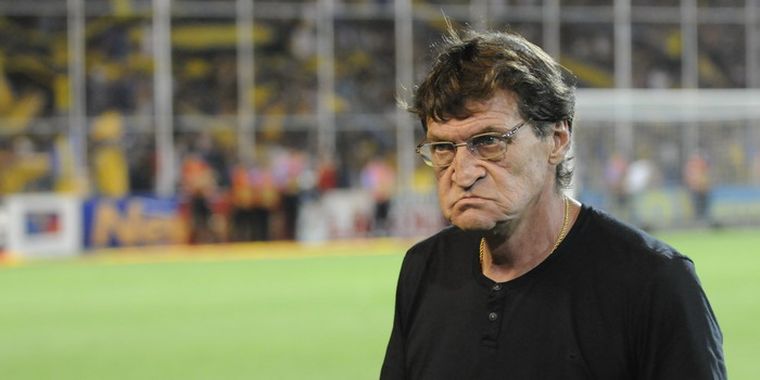 La seriedad de Falcioni el DT de Boca. Foto: Pachy Reynoso/MDZ