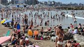 Miles de turistas eligen vacacionar en Mar del Plata. Miles de turistas eligen vacacionar en Mar del Plata.