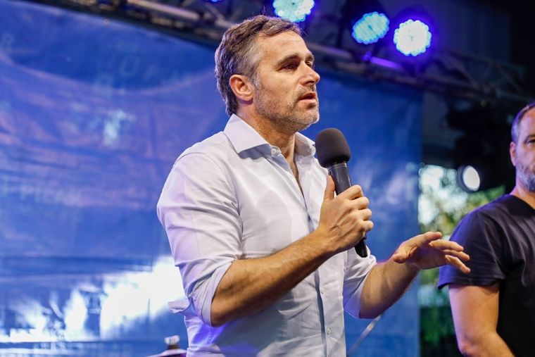 Federico Achával, intendente de Pilar, obtuvo un 63,8% de imagen positiva. Foto: X (@FedericoAchaval)