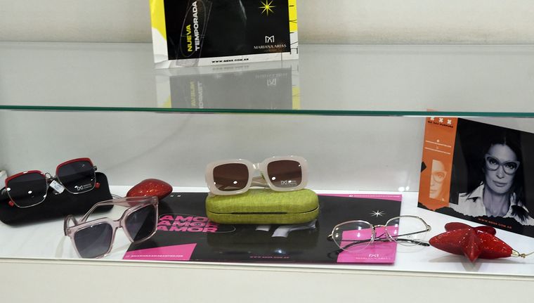El incremento de precios en lentes supera ampliamente el 50% Foto: ALF PONCE MERCADO / MDZ
