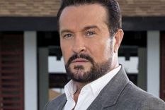 Rating Arturo Peniche