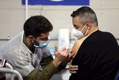 avanzan las negociaciones para probar la vacuna israeli en la argentina