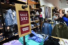 Las tiendas de los outlets ofrecen descuentos adicionales para quienes elijan esta opción de compra en Chile. Foto: Marcos García/MDZ Las tiendas de los outlets ofrecen descuentos adicionales para quienes elijan esta opción de compra en Chile. Foto: Marcos García/MDZ