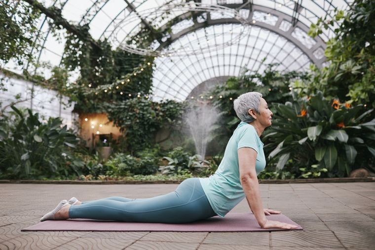 Yoga Puedes fortalecer las cervicales con estas actividades Foto: Pexels