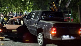 La pareja falleció en el acto mientras que sus hijos están internados. La pareja falleció en el acto mientras que sus hijos están internados.