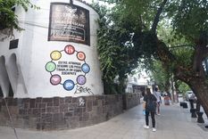 La sala está en calle San Martín de Godoy Cruz. Foto: Maximiliano Ríos/MDZ