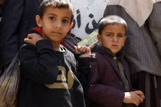 Millones de niños en Yemen sufren de escasez de comida.