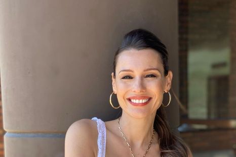 Pampita tiene los looks para este verano con LA prenda: los shorts de denim Foto: Instagram